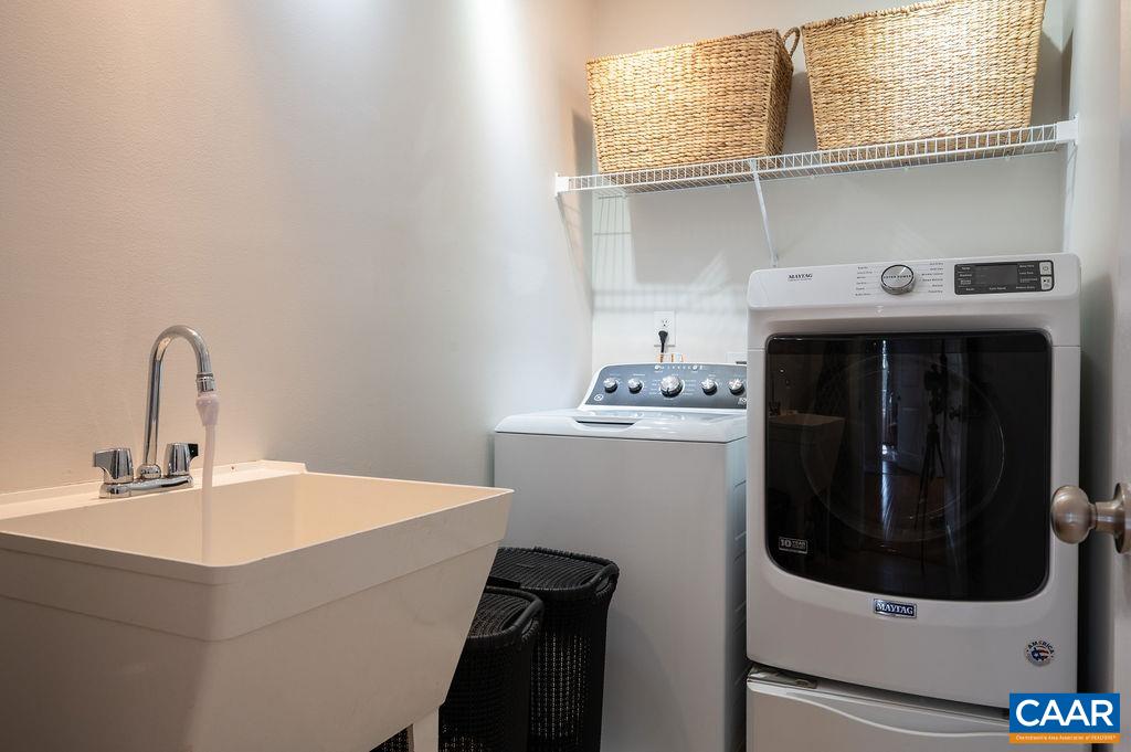 845 BELVEDERE BLVD, CHARLOTTESVILLE, Virginia 22901, 4 Bedrooms Bedrooms, ,3 BathroomsBathrooms,Residential,845 BELVEDERE BLVD,675119 MLS # 675119 845 BELVEDERE BLVD, CHARLOTTESVILLE, Virginia 22901, 4 Bedrooms Bedrooms, ,3 BathroomsBathrooms,Residential,845 BELVEDERE BLVD,675119 MLS # 675119