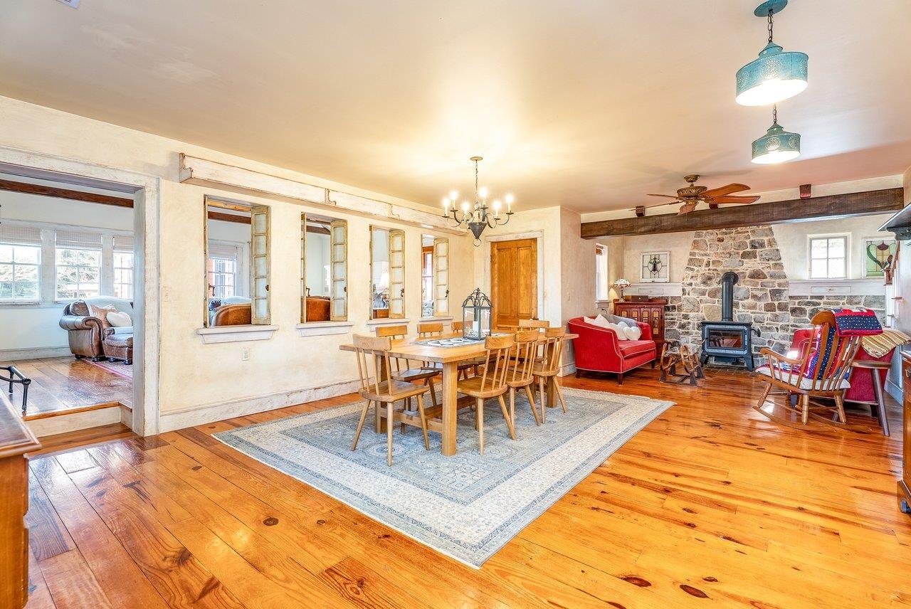 304 BIG VALLEY LN, MOUNT SOLON, Virginia 22843, 3 Bedrooms Bedrooms, ,3 BathroomsBathrooms,Residential,304 BIG VALLEY LN,675132 MLS # 675132