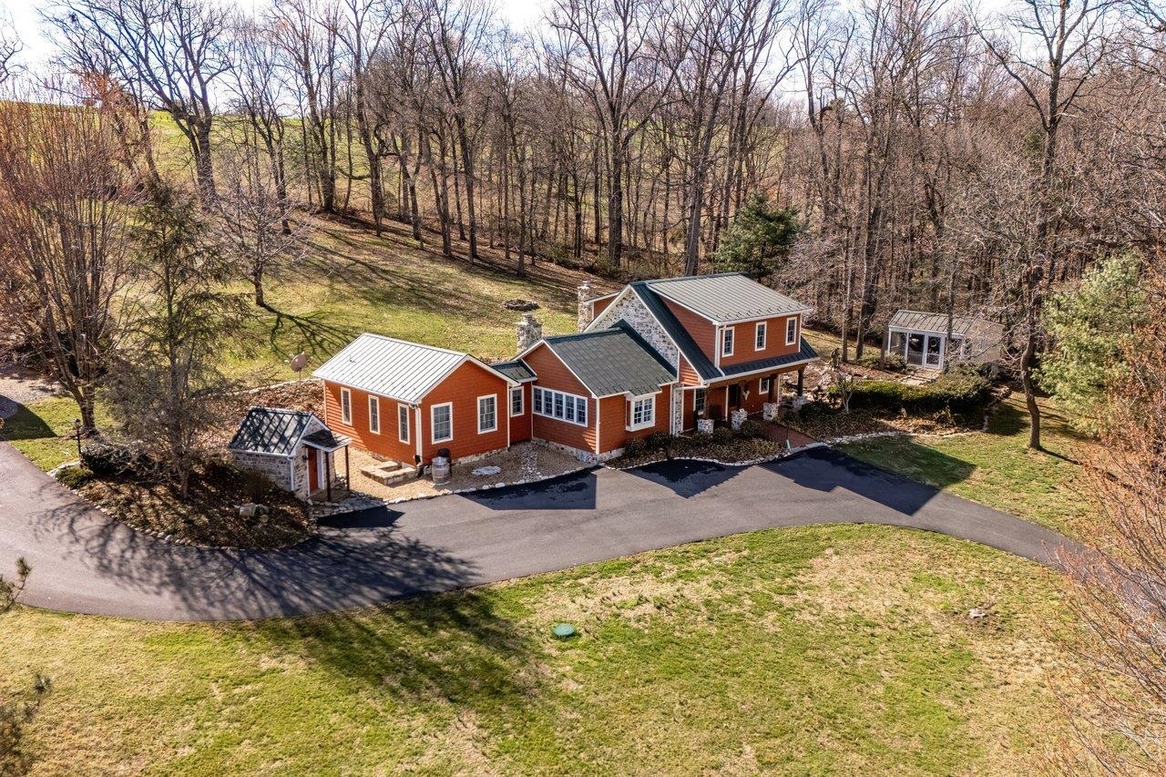 304 BIG VALLEY LN, MOUNT SOLON, Virginia 22843, 3 Bedrooms Bedrooms, ,3 BathroomsBathrooms,Residential,304 BIG VALLEY LN,675132 MLS # 675132