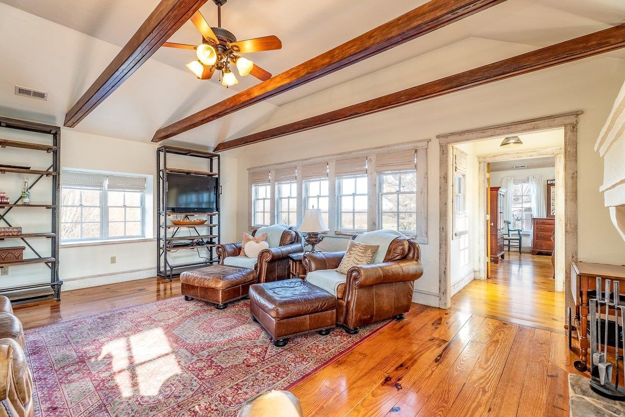 304 BIG VALLEY LN, MOUNT SOLON, Virginia 22843, 3 Bedrooms Bedrooms, ,3 BathroomsBathrooms,Residential,304 BIG VALLEY LN,675132 MLS # 675132