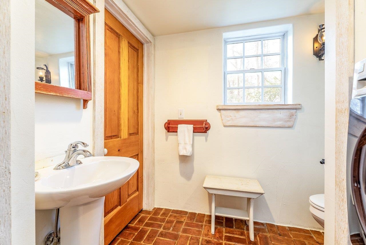 304 BIG VALLEY LN, MOUNT SOLON, Virginia 22843, 3 Bedrooms Bedrooms, ,3 BathroomsBathrooms,Residential,304 BIG VALLEY LN,675132 MLS # 675132