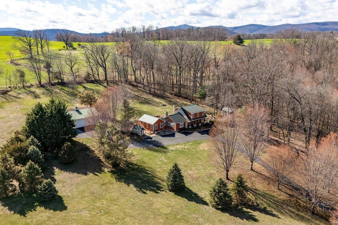 304 BIG VALLEY LN, MOUNT SOLON, Virginia 22843, 3 Bedrooms Bedrooms, ,3 BathroomsBathrooms,Residential,304 BIG VALLEY LN,675132 MLS # 675132