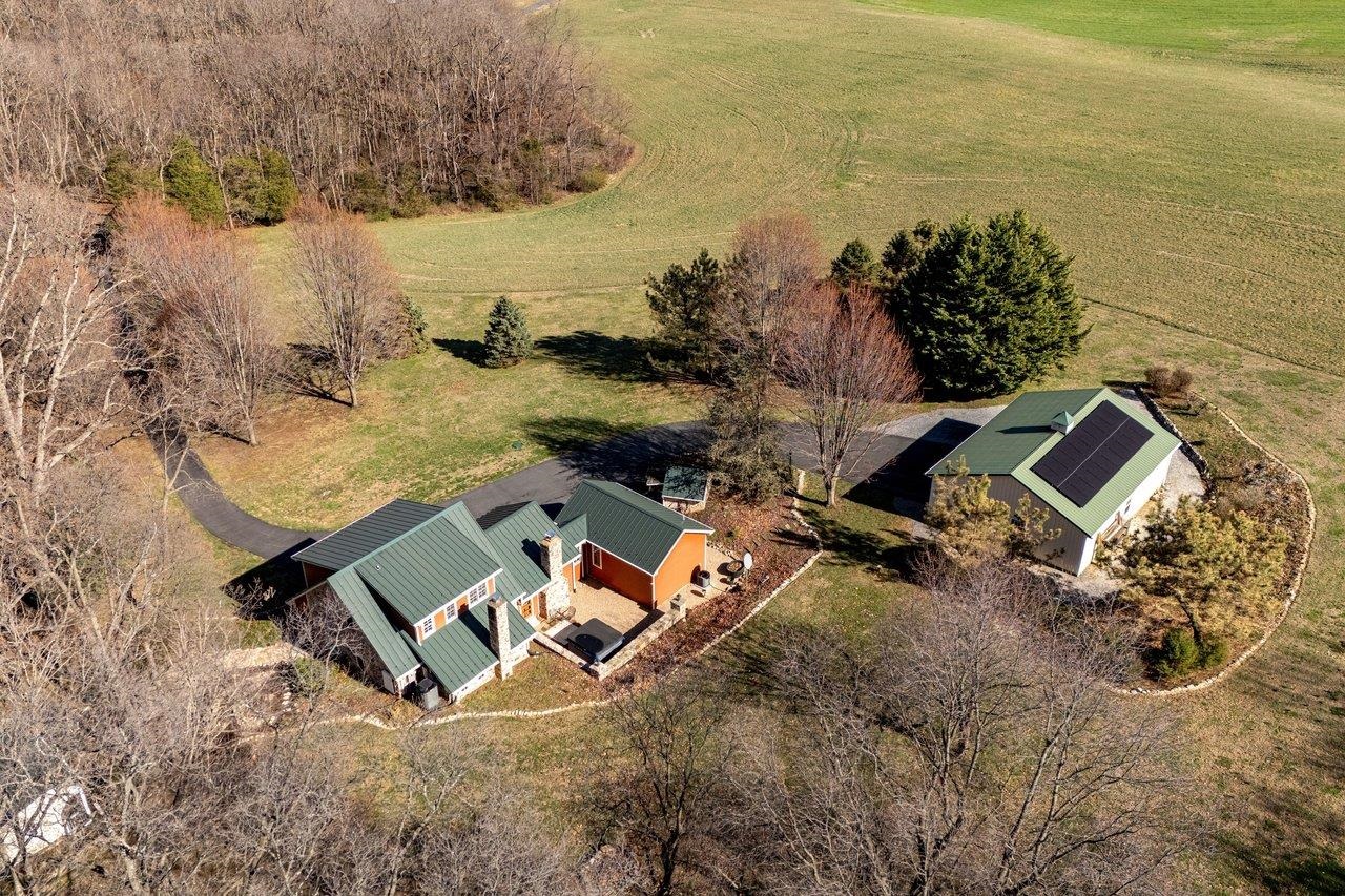 304 BIG VALLEY LN, MOUNT SOLON, Virginia 22843, 3 Bedrooms Bedrooms, ,3 BathroomsBathrooms,Residential,304 BIG VALLEY LN,675132 MLS # 675132