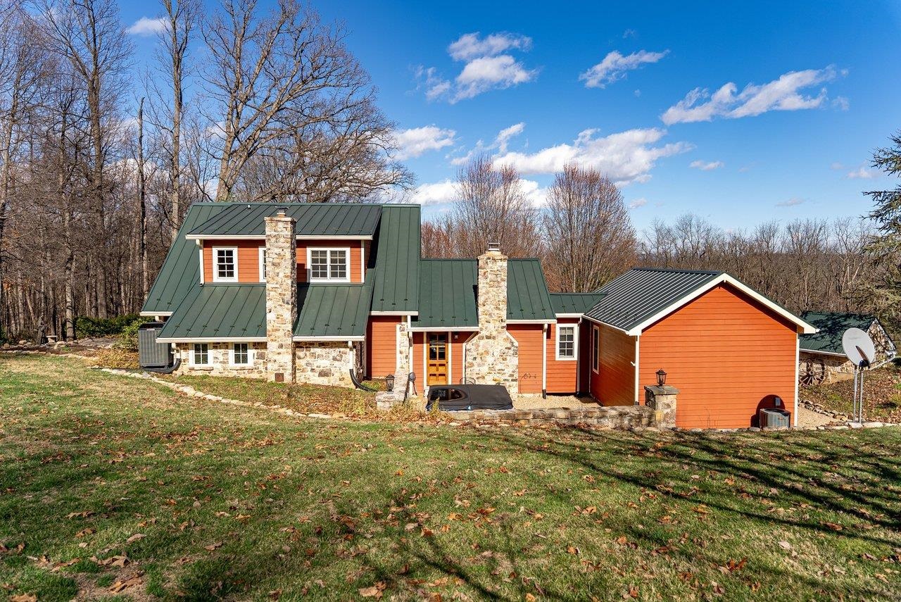 304 BIG VALLEY LN, MOUNT SOLON, Virginia 22843, 3 Bedrooms Bedrooms, ,3 BathroomsBathrooms,Residential,304 BIG VALLEY LN,675132 MLS # 675132