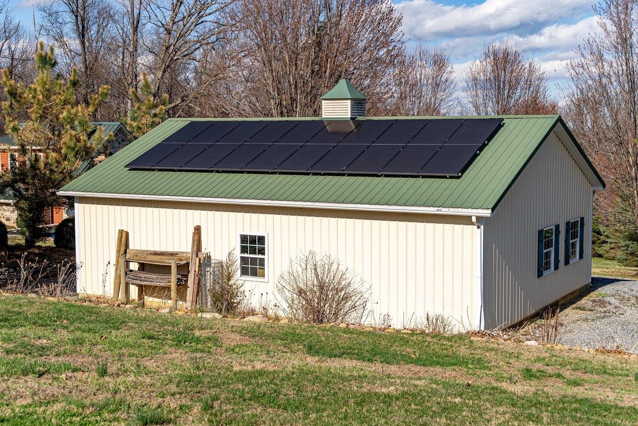 304 BIG VALLEY LN, MOUNT SOLON, Virginia 22843, 3 Bedrooms Bedrooms, ,3 BathroomsBathrooms,Residential,304 BIG VALLEY LN,675132 MLS # 675132