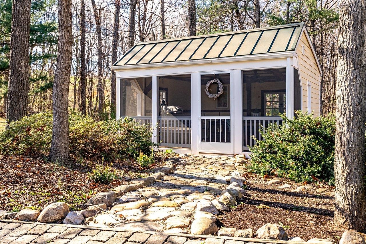 304 BIG VALLEY LN, MOUNT SOLON, Virginia 22843, 3 Bedrooms Bedrooms, ,3 BathroomsBathrooms,Residential,304 BIG VALLEY LN,675132 MLS # 675132