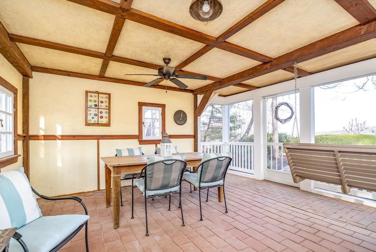 304 BIG VALLEY LN, MOUNT SOLON, Virginia 22843, 3 Bedrooms Bedrooms, ,3 BathroomsBathrooms,Residential,304 BIG VALLEY LN,675132 MLS # 675132