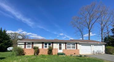 12031 BROWNTOWN RD, GORDONSVILLE, Virginia 22942, 3 Bedrooms Bedrooms, ,1 BathroomBathrooms,Residential,12031 BROWNTOWN RD,675362 MLS # 675362
