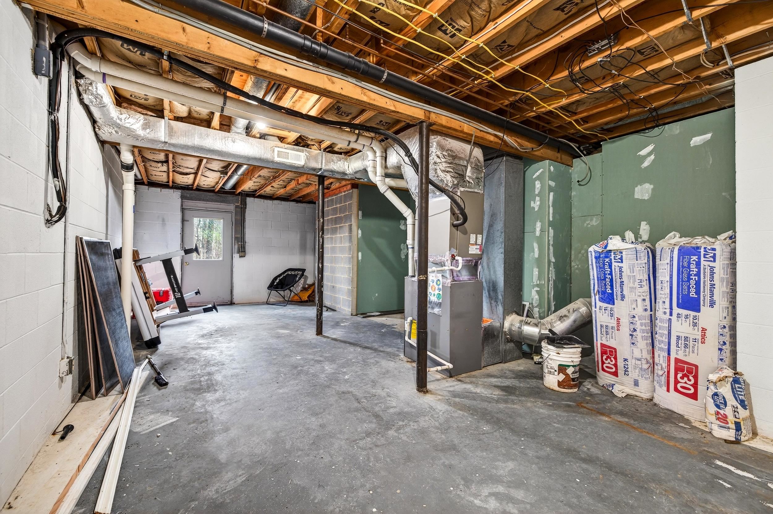 3229 HOPKINS DR, MCGAHEYSVILLE, Virginia 22840, 4 Bedrooms Bedrooms, ,3 BathroomsBathrooms,Residential,3229 HOPKINS DR,675364 MLS # 675364