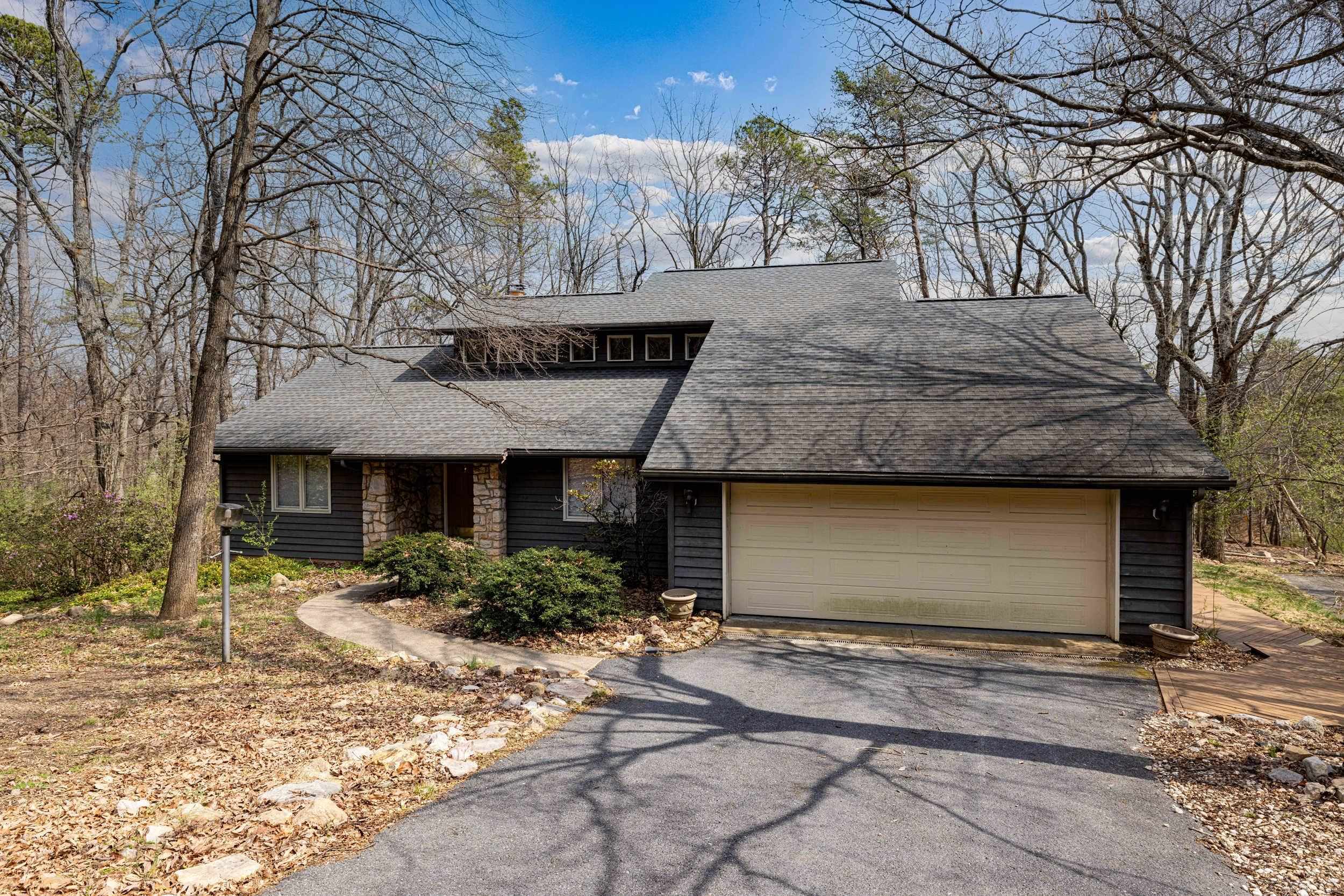 3229 HOPKINS DR, MCGAHEYSVILLE, Virginia 22840, 4 Bedrooms Bedrooms, ,3 BathroomsBathrooms,Residential,3229 HOPKINS DR,675364 MLS # 675364