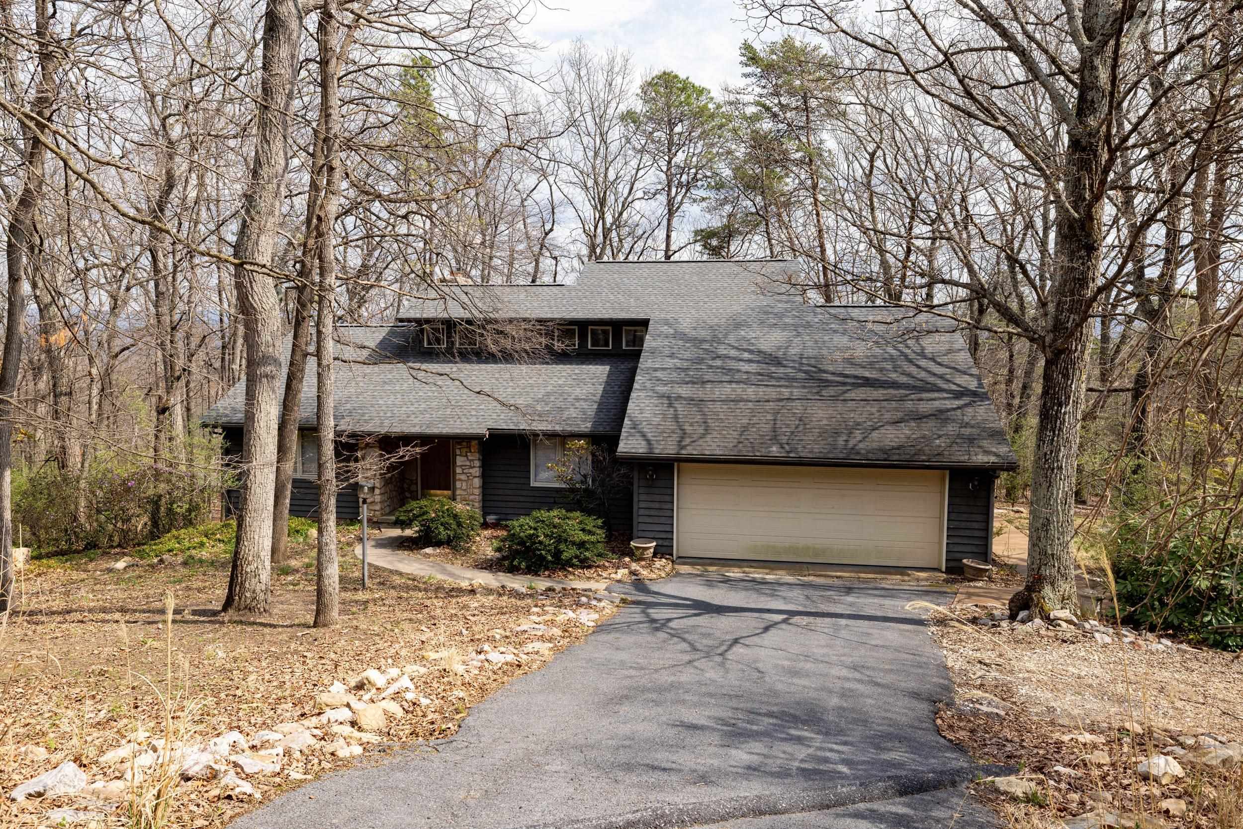 3229 HOPKINS DR, MCGAHEYSVILLE, Virginia 22840, 4 Bedrooms Bedrooms, ,3 BathroomsBathrooms,Residential,3229 HOPKINS DR,675364 MLS # 675364