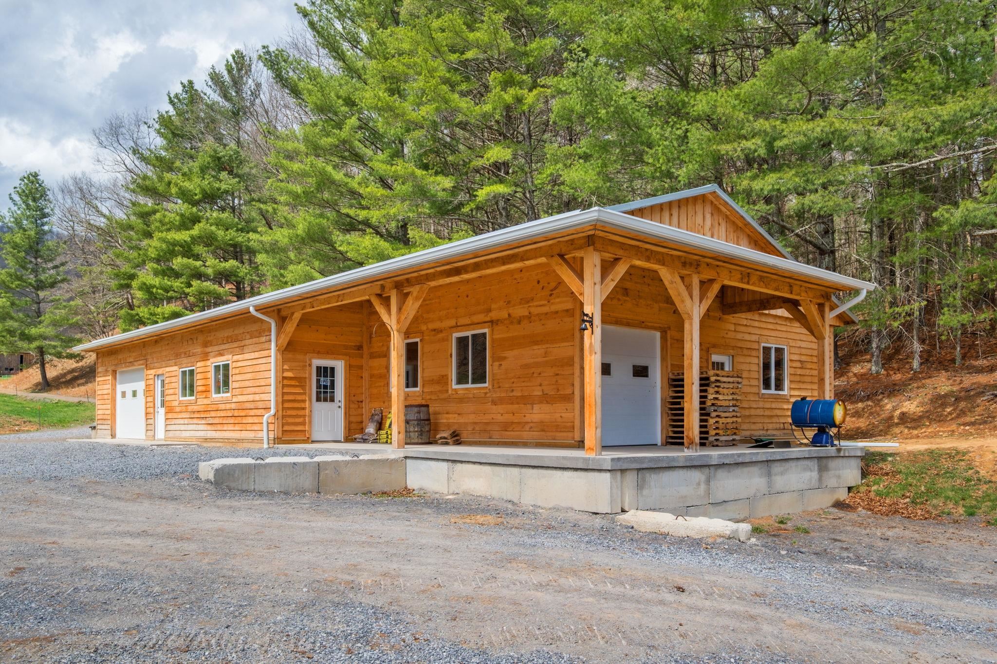 3356 JACKSON RIVER RD, MONTEREY, Virginia 24465, 3 Bedrooms Bedrooms, ,3 BathroomsBathrooms,Residential,3356 JACKSON RIVER RD,675365 MLS # 675365