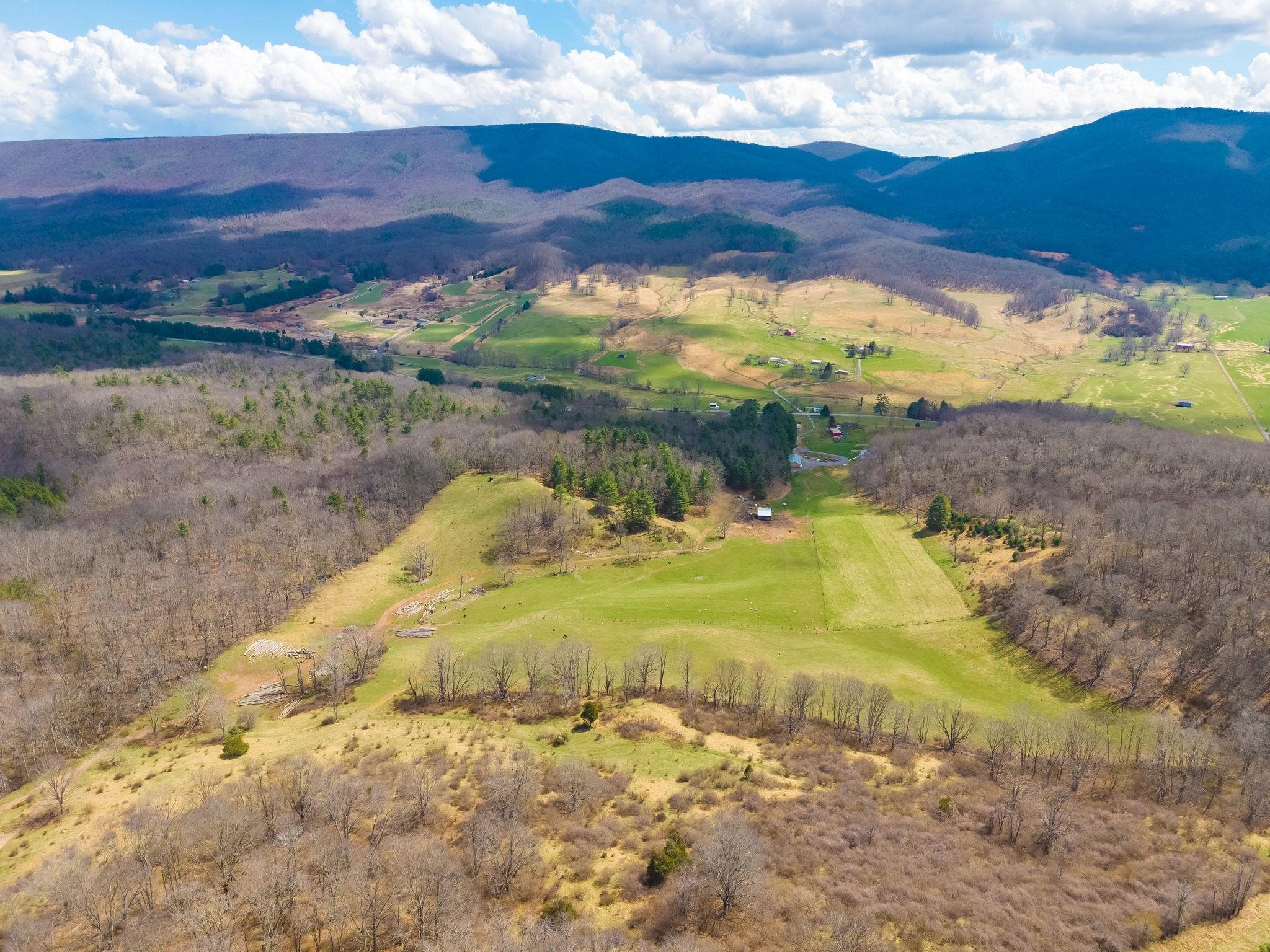 3356 JACKSON RIVER RD, MONTEREY, Virginia 24465, 3 Bedrooms Bedrooms, ,3 BathroomsBathrooms,Residential,3356 JACKSON RIVER RD,675365 MLS # 675365