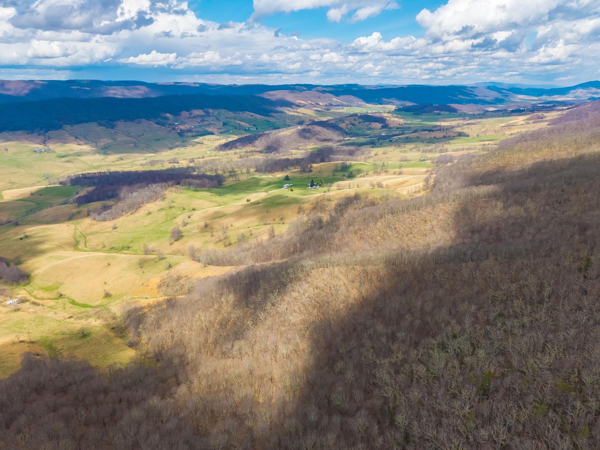 3356 JACKSON RIVER RD, MONTEREY, Virginia 24465, 3 Bedrooms Bedrooms, ,3 BathroomsBathrooms,Residential,3356 JACKSON RIVER RD,675365 MLS # 675365