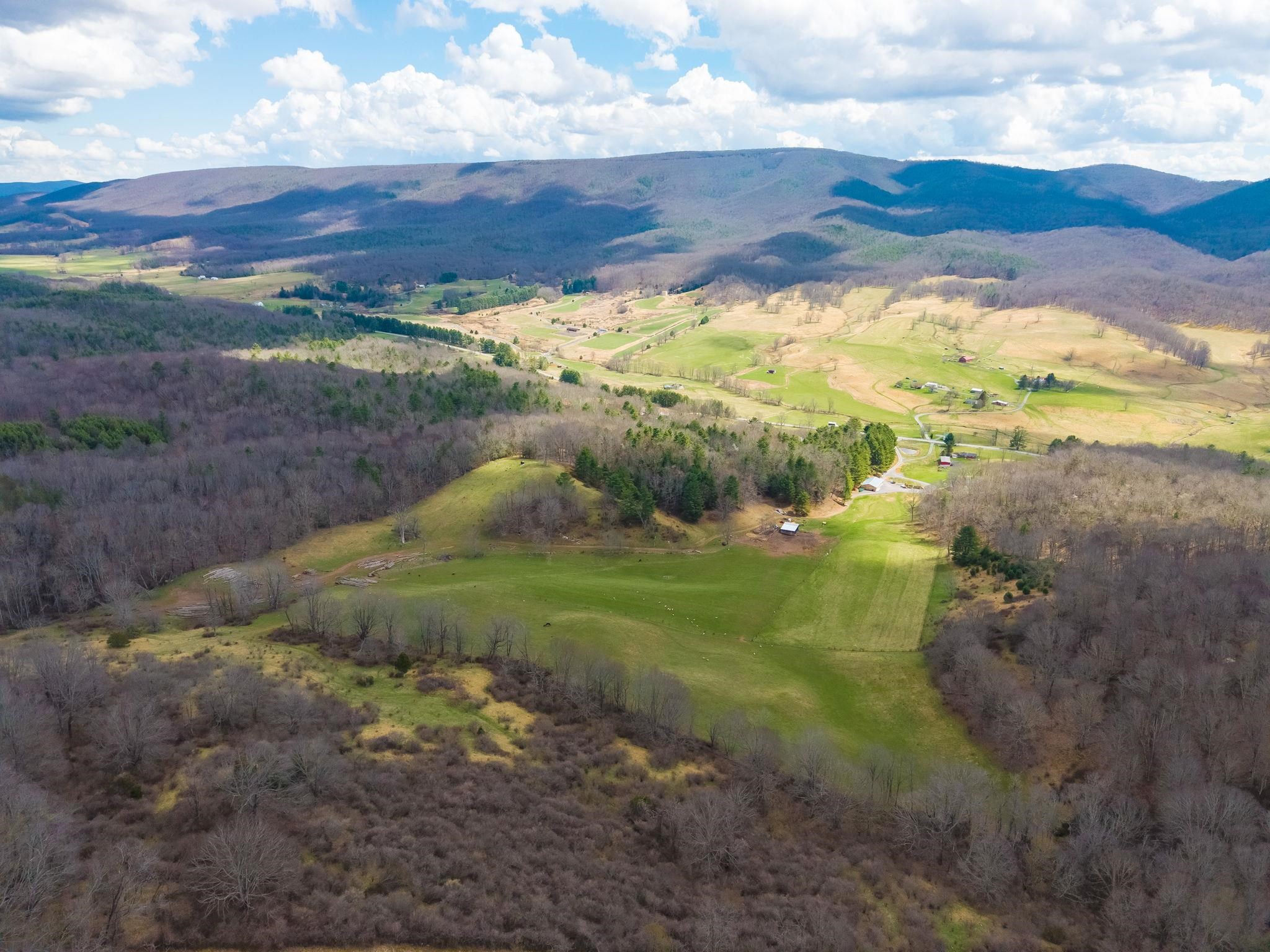 3356 JACKSON RIVER RD, MONTEREY, Virginia 24465, 3 Bedrooms Bedrooms, ,3 BathroomsBathrooms,Residential,3356 JACKSON RIVER RD,675365 MLS # 675365