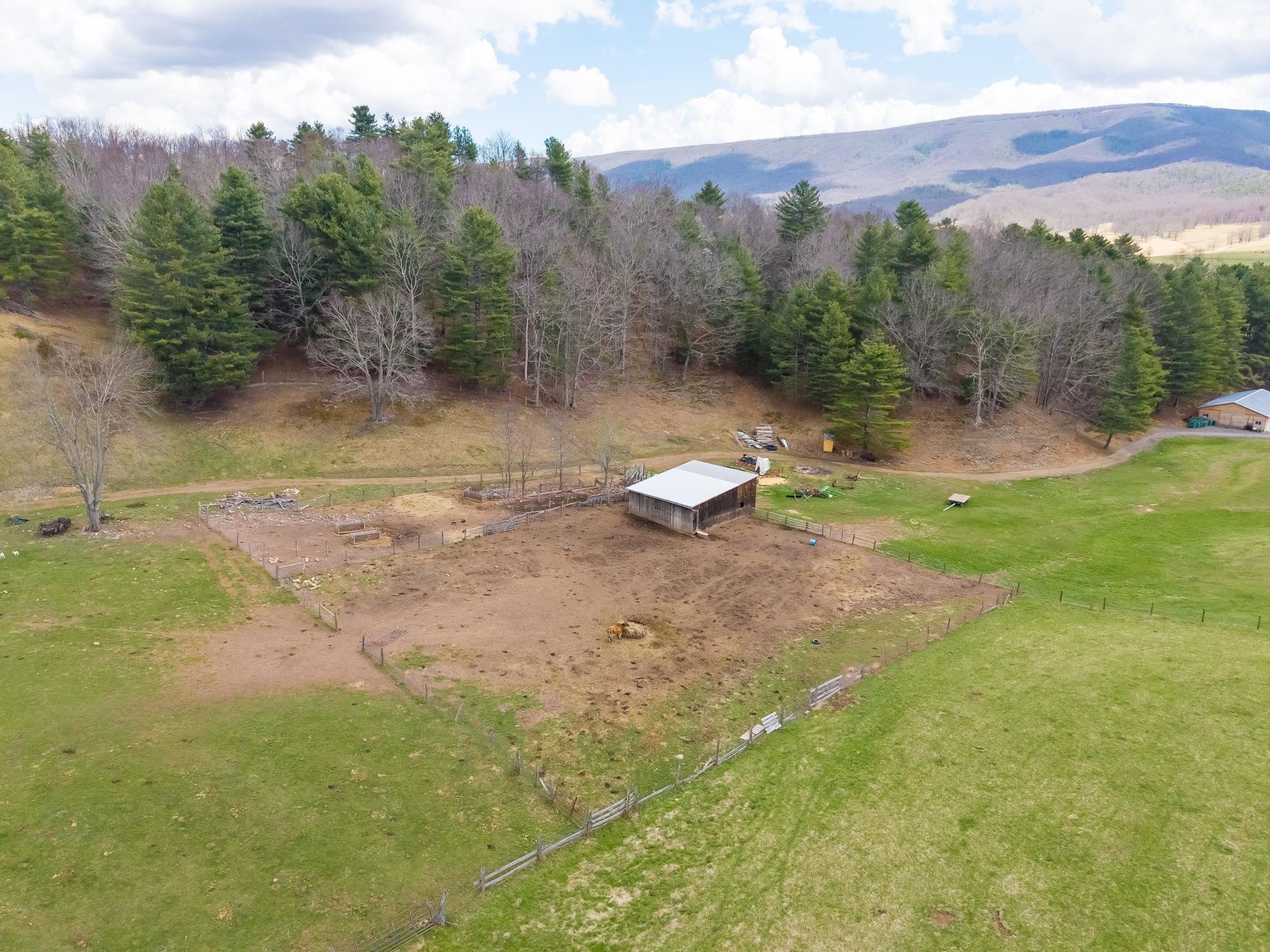 3356 JACKSON RIVER RD, MONTEREY, Virginia 24465, 3 Bedrooms Bedrooms, ,3 BathroomsBathrooms,Residential,3356 JACKSON RIVER RD,675365 MLS # 675365