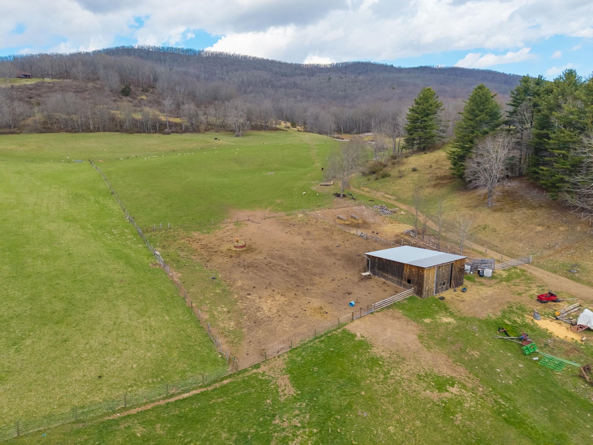 3356 JACKSON RIVER RD, MONTEREY, Virginia 24465, 3 Bedrooms Bedrooms, ,3 BathroomsBathrooms,Residential,3356 JACKSON RIVER RD,675365 MLS # 675365