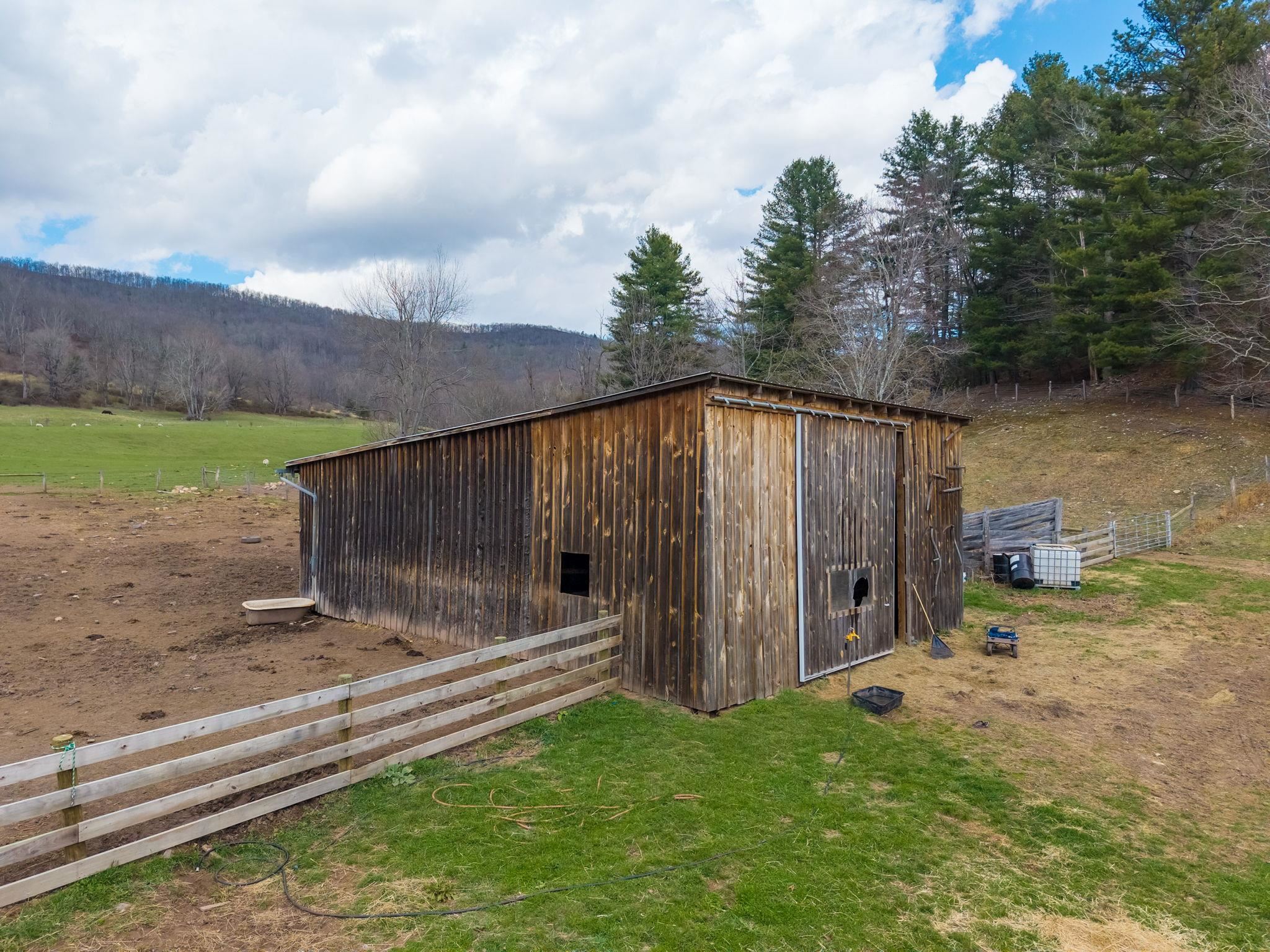 3356 JACKSON RIVER RD, MONTEREY, Virginia 24465, 3 Bedrooms Bedrooms, ,3 BathroomsBathrooms,Residential,3356 JACKSON RIVER RD,675365 MLS # 675365