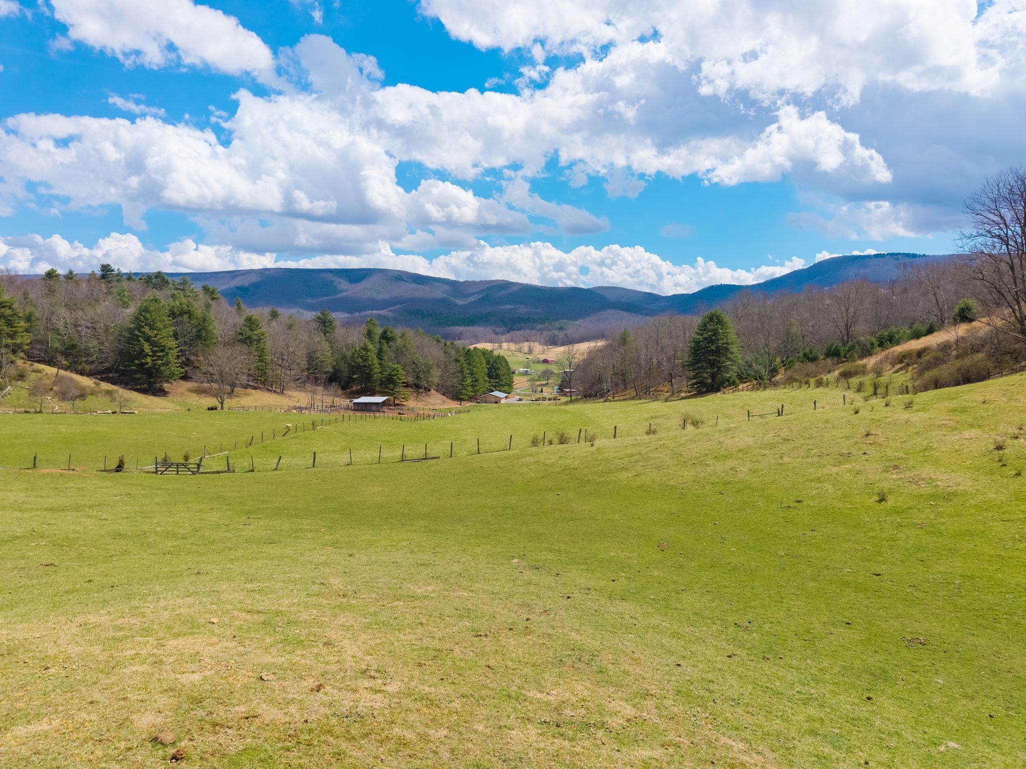 3356 JACKSON RIVER RD, MONTEREY, Virginia 24465, 3 Bedrooms Bedrooms, ,3 BathroomsBathrooms,Residential,3356 JACKSON RIVER RD,675365 MLS # 675365