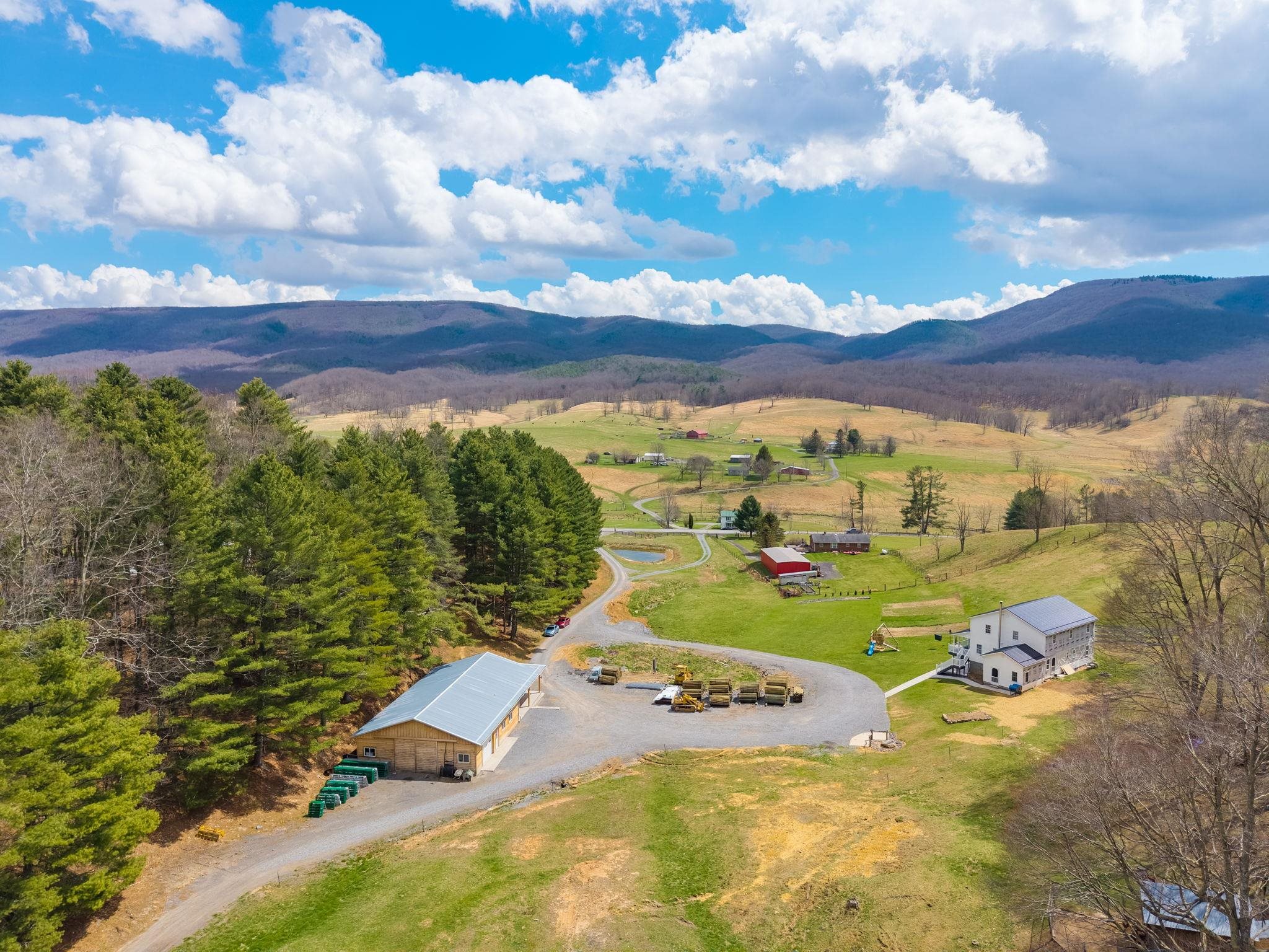 3356 JACKSON RIVER RD, MONTEREY, Virginia 24465, 3 Bedrooms Bedrooms, ,3 BathroomsBathrooms,Residential,3356 JACKSON RIVER RD,675365 MLS # 675365