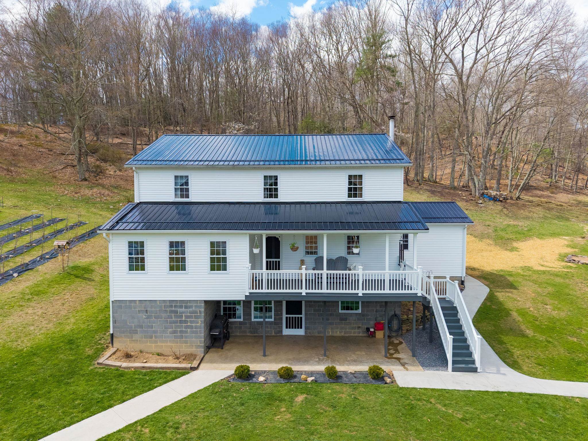 3356 JACKSON RIVER RD, MONTEREY, Virginia 24465, 3 Bedrooms Bedrooms, ,3 BathroomsBathrooms,Residential,3356 JACKSON RIVER RD,675365 MLS # 675365