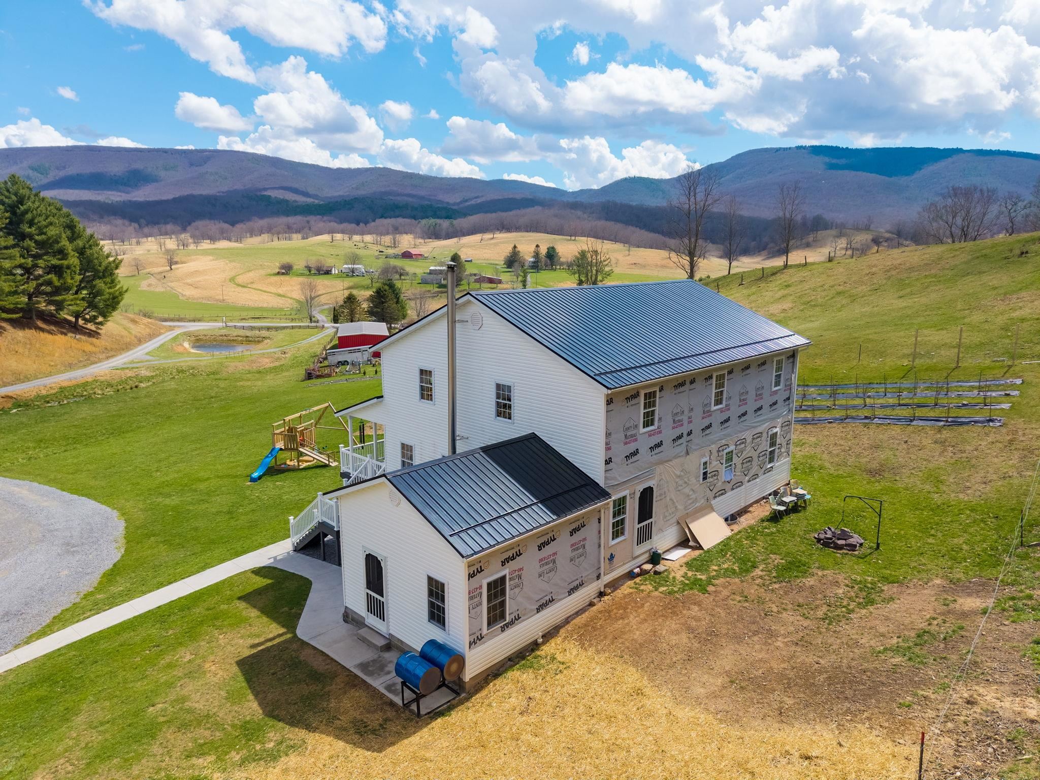 3356 JACKSON RIVER RD, MONTEREY, Virginia 24465, 3 Bedrooms Bedrooms, ,3 BathroomsBathrooms,Residential,3356 JACKSON RIVER RD,675365 MLS # 675365