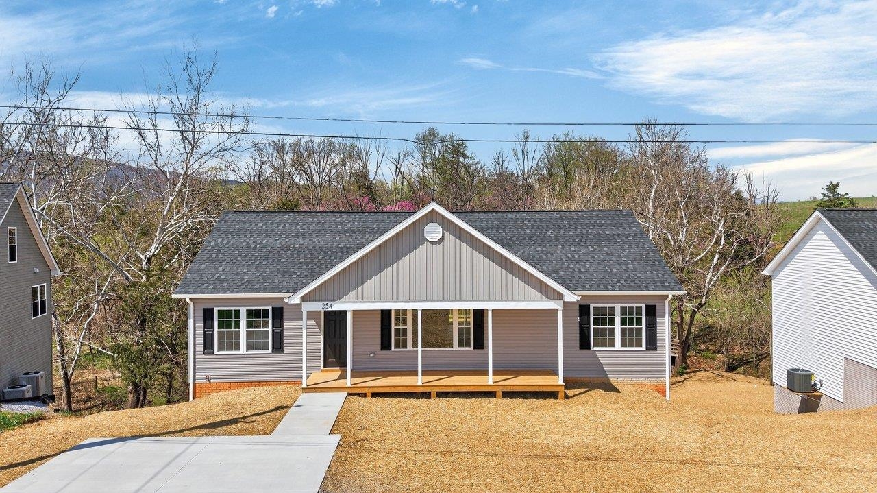 254 LOCUSTDALE LOOP, SHENANDOAH, Virginia 22849, 3 Bedrooms Bedrooms, ,2 BathroomsBathrooms,Residential,254 LOCUSTDALE LOOP,675370 MLS # 675370