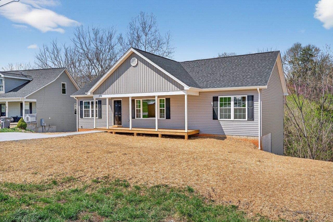 254 LOCUSTDALE LOOP, SHENANDOAH, Virginia 22849, 3 Bedrooms Bedrooms, ,2 BathroomsBathrooms,Residential,254 LOCUSTDALE LOOP,675370 MLS # 675370