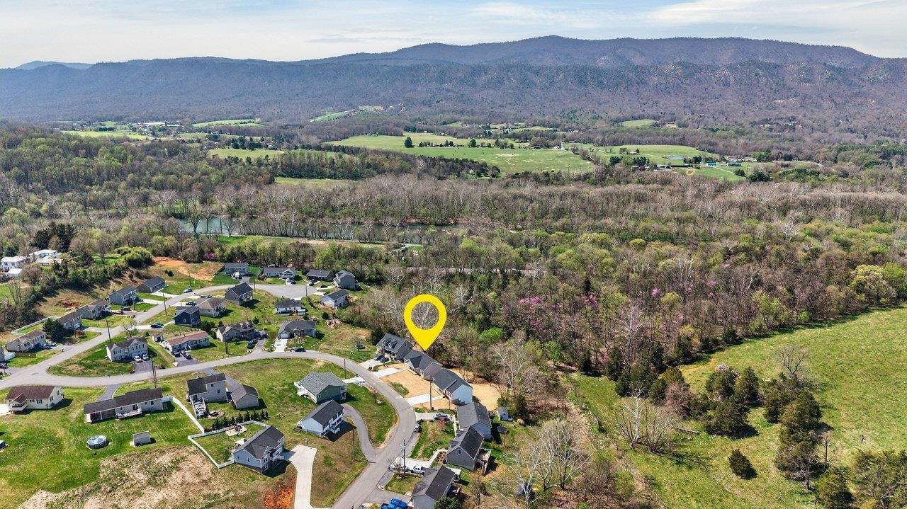 254 LOCUSTDALE LOOP, SHENANDOAH, Virginia 22849, 3 Bedrooms Bedrooms, ,2 BathroomsBathrooms,Residential,254 LOCUSTDALE LOOP,675370 MLS # 675370