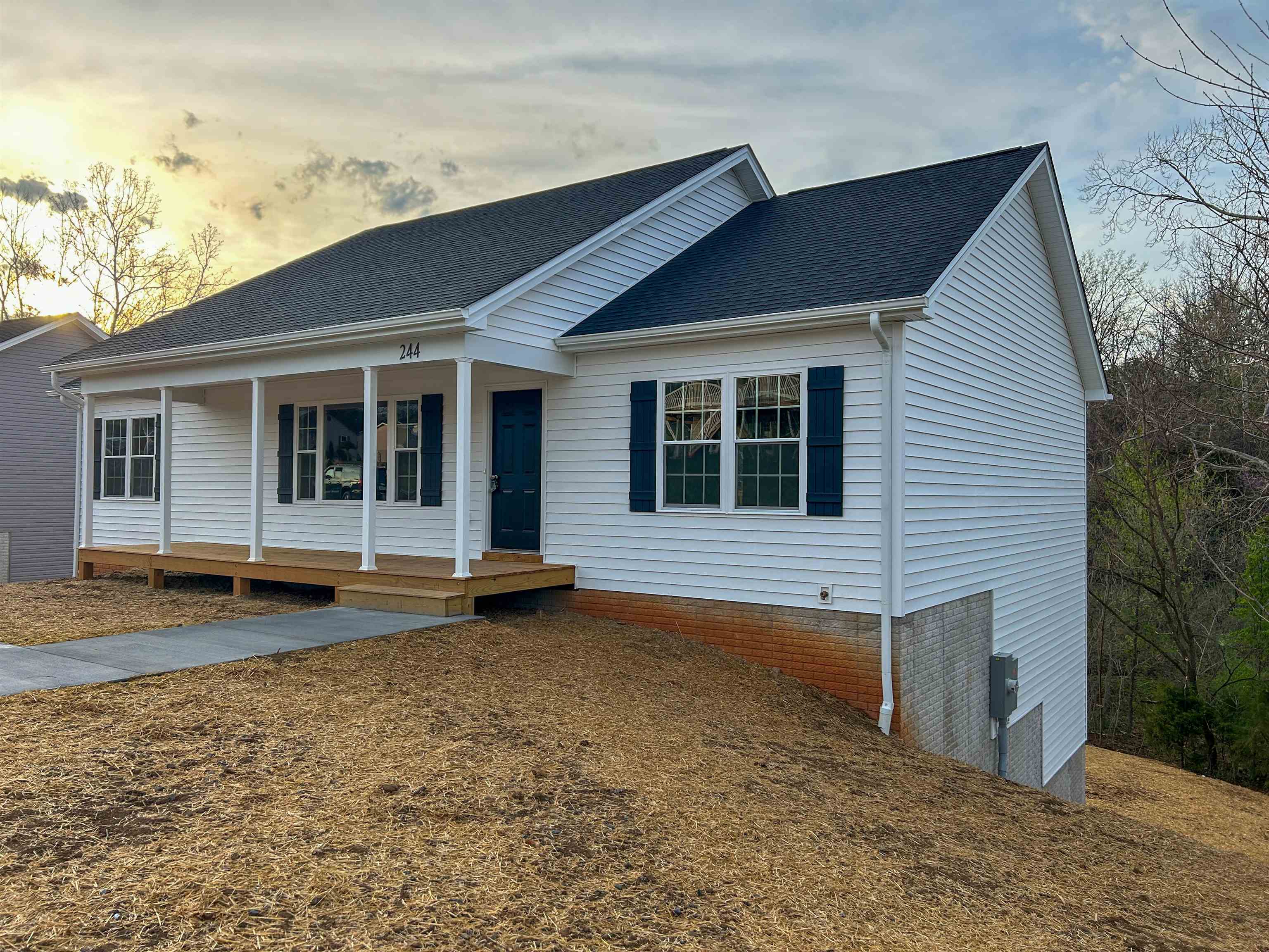 244 LOCUSTDALE LOOP, SHENANDOAH, Virginia 22849, 3 Bedrooms Bedrooms, ,2 BathroomsBathrooms,Residential,244 LOCUSTDALE LOOP,675374 MLS # 675374