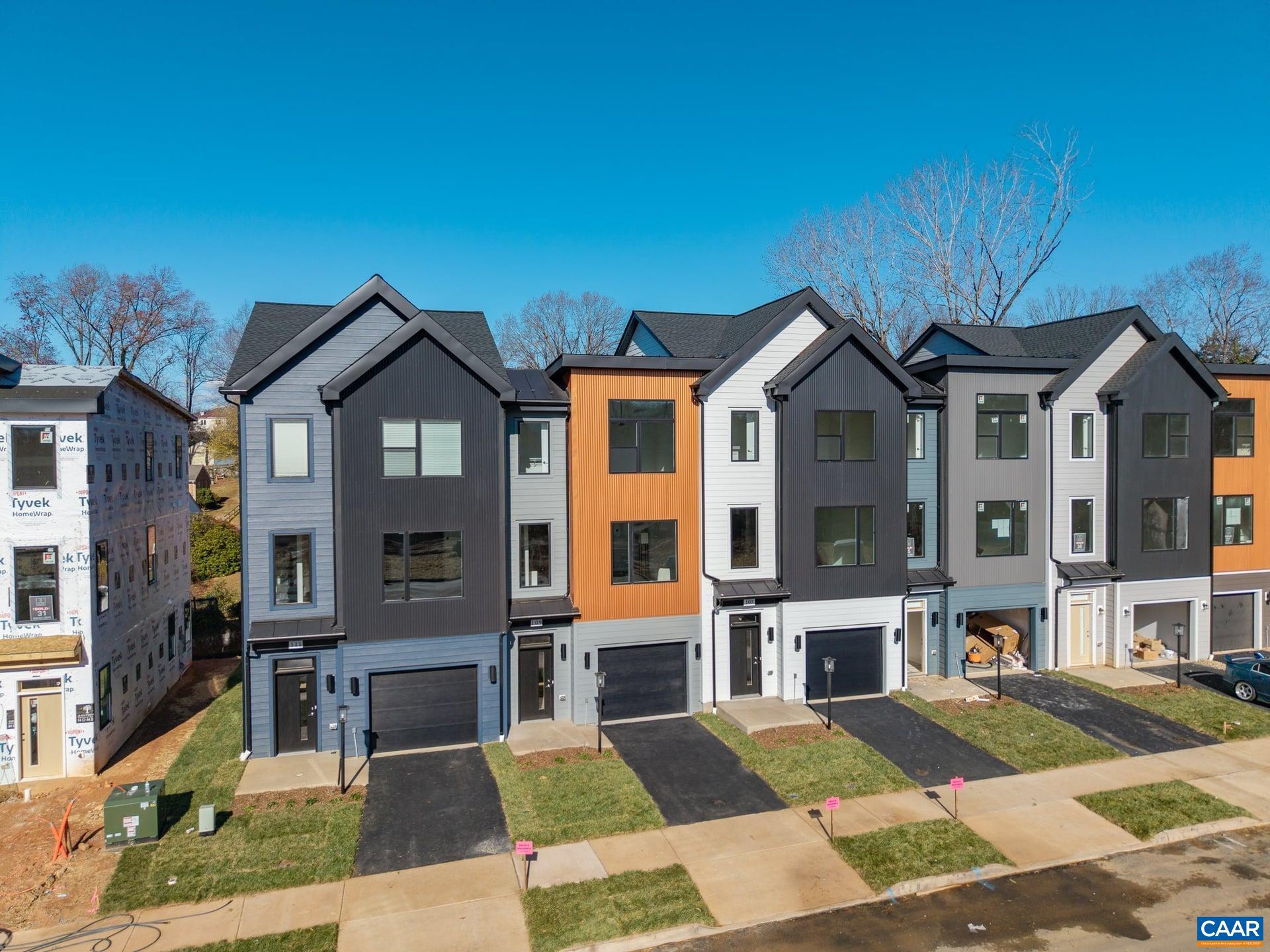 24 KEENE CT, CHARLOTTESVILLE, Virginia 22903, 4 Bedrooms Bedrooms, ,3 BathroomsBathrooms,Residential,Hinton,24 KEENE CT,675379 MLS # 675379