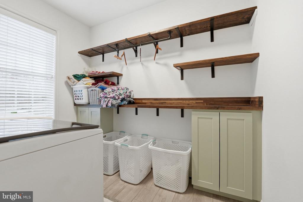 12140 BRENT TOWN RD, MIDLAND, Virginia, 4 Bedrooms Bedrooms, ,4 BathroomsBathrooms,Residential,12140 BRENT TOWN RD,VAFQ2021034 MLS # VAFQ2021034 12140 BRENT TOWN RD, MIDLAND, Virginia, 4 Bedrooms Bedrooms, ,4 BathroomsBathrooms,Residential,12140 BRENT TOWN RD,VAFQ2021034 MLS # VAFQ2021034