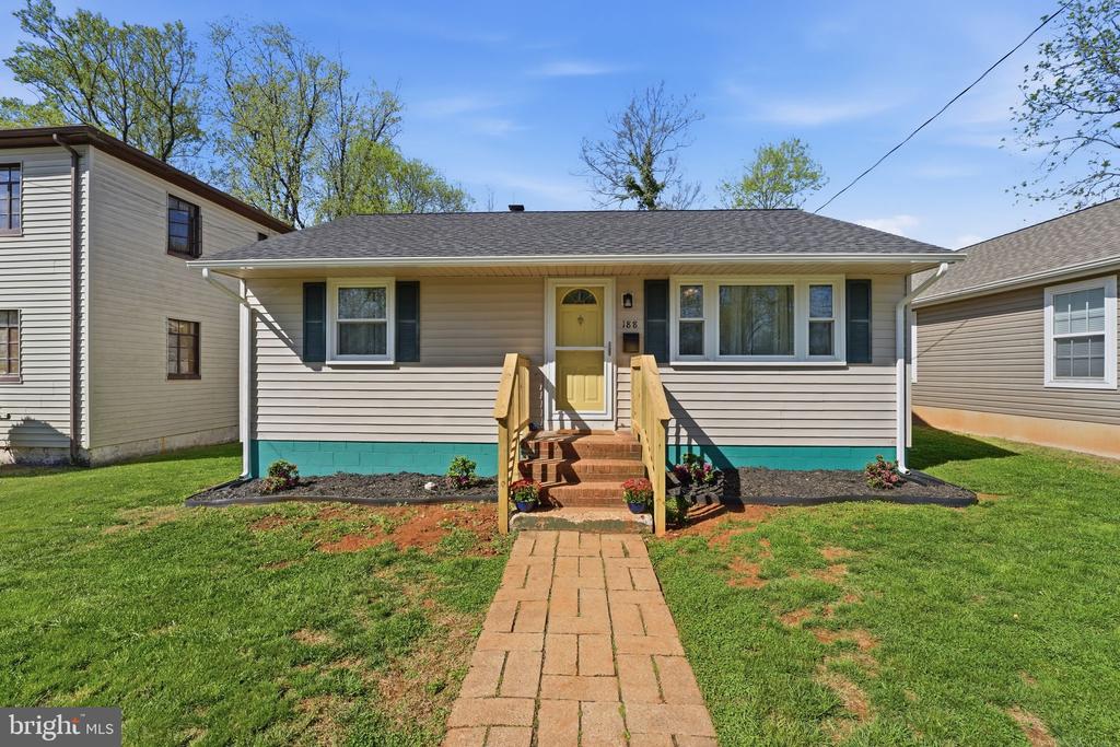 188 PELISO AVE, ORANGE, Virginia 22960, 2 Bedrooms Bedrooms, ,1 BathroomBathrooms,Residential,188 PELISO AVE,VAOR2013704 MLS # VAOR2013704