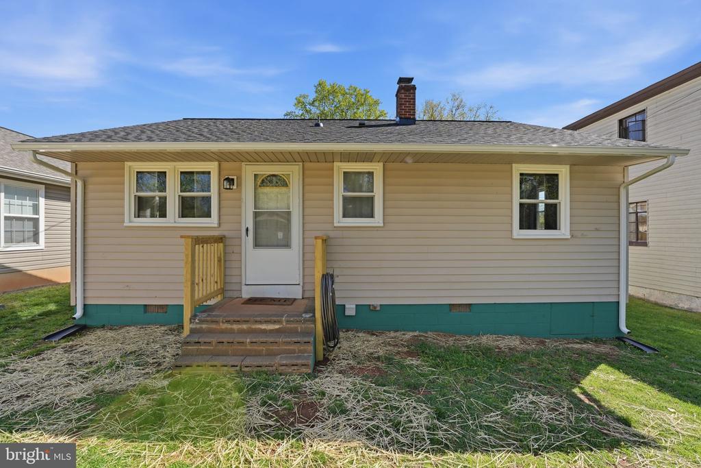 188 PELISO AVE, ORANGE, Virginia 22960, 2 Bedrooms Bedrooms, ,1 BathroomBathrooms,Residential,188 PELISO AVE,VAOR2013704 MLS # VAOR2013704