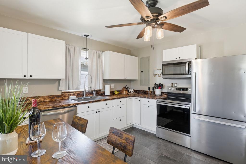 188 PELISO AVE, ORANGE, Virginia 22960, 2 Bedrooms Bedrooms, ,1 BathroomBathrooms,Residential,188 PELISO AVE,VAOR2013704 MLS # VAOR2013704