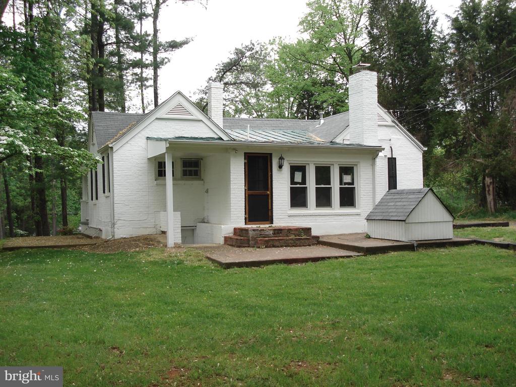 4009 GRACELAND, CATLETT, Virginia, 3 Bedrooms Bedrooms, ,2 BathroomsBathrooms,Residential,4009 GRACELAND,VAFQ2021292 MLS # VAFQ2021292 4009 GRACELAND, CATLETT, Virginia, 3 Bedrooms Bedrooms, ,2 BathroomsBathrooms,Residential,4009 GRACELAND,VAFQ2021292 MLS # VAFQ2021292