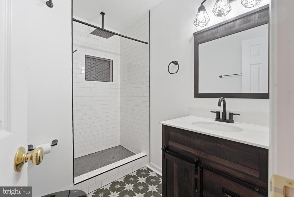 3608 N RED OAK LN, DELAPLANE, Virginia, 4 Bedrooms Bedrooms, ,4 BathroomsBathrooms,Residential,3608 N RED OAK LN,VAFQ2021324 MLS # VAFQ2021324 3608 N RED OAK LN, DELAPLANE, Virginia, 4 Bedrooms Bedrooms, ,4 BathroomsBathrooms,Residential,3608 N RED OAK LN,VAFQ2021324 MLS # VAFQ2021324