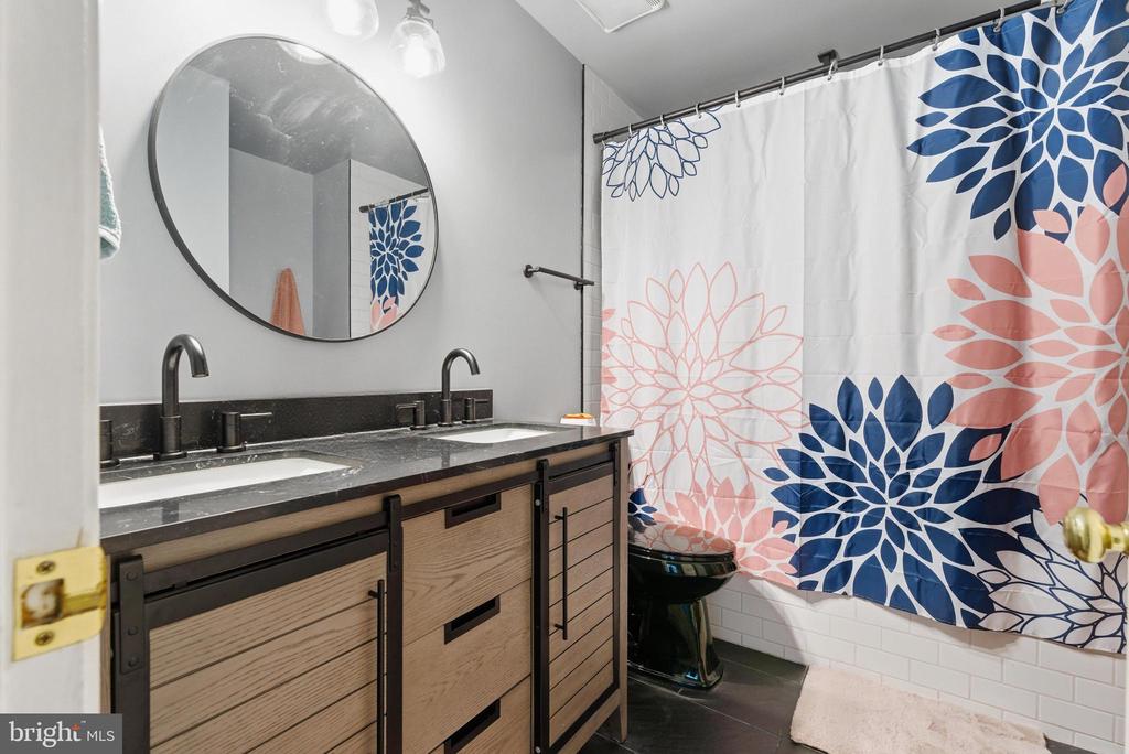 3608 N RED OAK LN, DELAPLANE, Virginia, 4 Bedrooms Bedrooms, ,4 BathroomsBathrooms,Residential,3608 N RED OAK LN,VAFQ2021324 MLS # VAFQ2021324 3608 N RED OAK LN, DELAPLANE, Virginia, 4 Bedrooms Bedrooms, ,4 BathroomsBathrooms,Residential,3608 N RED OAK LN,VAFQ2021324 MLS # VAFQ2021324