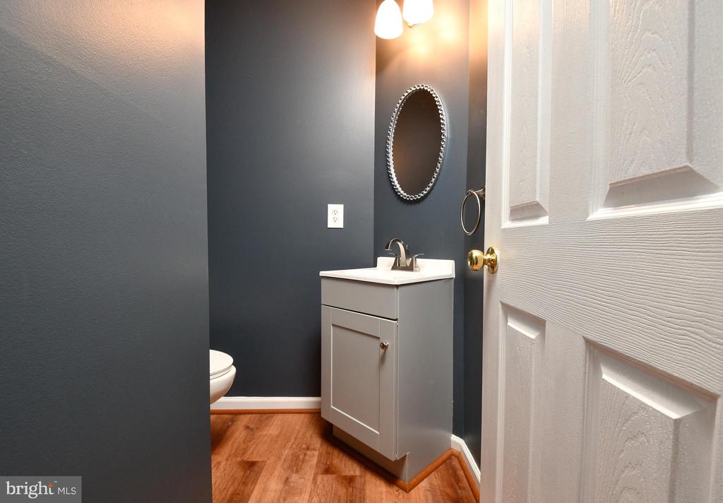 11500 DUCHESS DR, FREDERICKSBURG, Virginia 22408, 4 Bedrooms Bedrooms, ,Residential,KINGSWOOD HOA,11500 DUCHESS DR,VASP2040664 MLS # VASP2040664