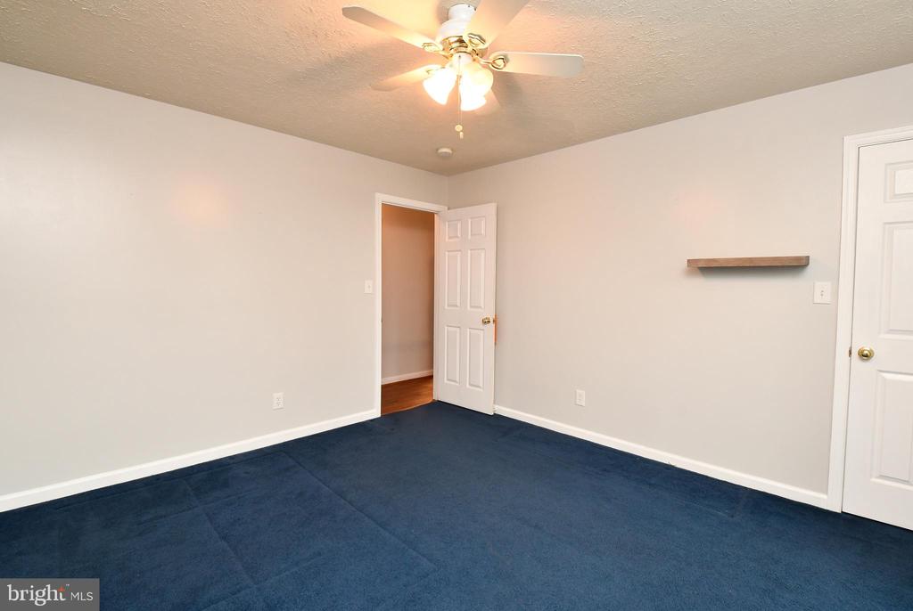 11500 DUCHESS DR, FREDERICKSBURG, Virginia 22408, 4 Bedrooms Bedrooms, ,Residential,KINGSWOOD HOA,11500 DUCHESS DR,VASP2040664 MLS # VASP2040664