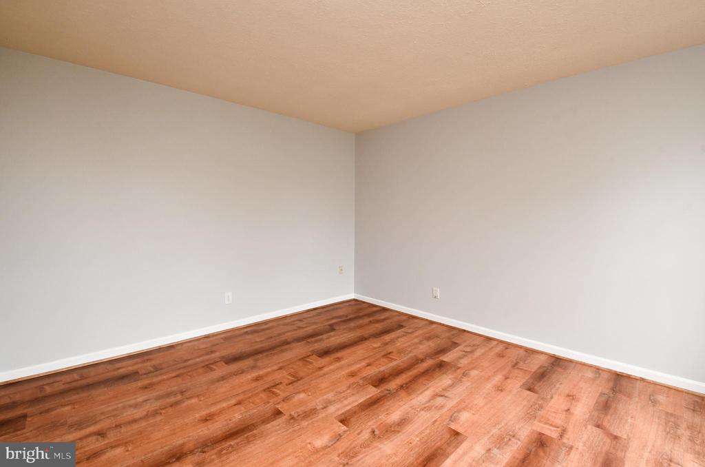 11500 DUCHESS DR, FREDERICKSBURG, Virginia 22408, 4 Bedrooms Bedrooms, ,Residential,KINGSWOOD HOA,11500 DUCHESS DR,VASP2040664 MLS # VASP2040664