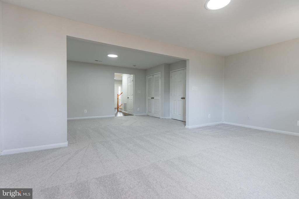 7308 WYTHEVILLE CIR, FREDERICKSBURG, Virginia 22407, 3 Bedrooms Bedrooms, ,2 BathroomsBathrooms,Residential,7308 WYTHEVILLE CIR,VASP2040636 MLS # VASP2040636