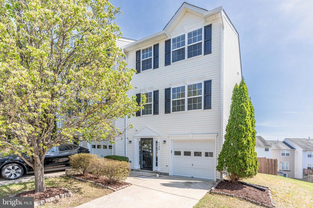7308 WYTHEVILLE CIR, FREDERICKSBURG, Virginia 22407, 3 Bedrooms Bedrooms, ,2 BathroomsBathrooms,Residential,7308 WYTHEVILLE CIR,VASP2040636 MLS # VASP2040636