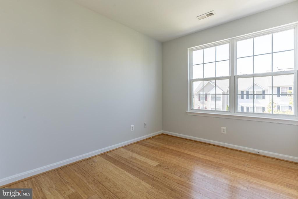 7308 WYTHEVILLE CIR, FREDERICKSBURG, Virginia 22407, 3 Bedrooms Bedrooms, ,2 BathroomsBathrooms,Residential,7308 WYTHEVILLE CIR,VASP2040636 MLS # VASP2040636