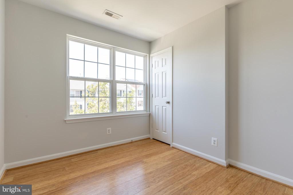 7308 WYTHEVILLE CIR, FREDERICKSBURG, Virginia 22407, 3 Bedrooms Bedrooms, ,2 BathroomsBathrooms,Residential,7308 WYTHEVILLE CIR,VASP2040636 MLS # VASP2040636