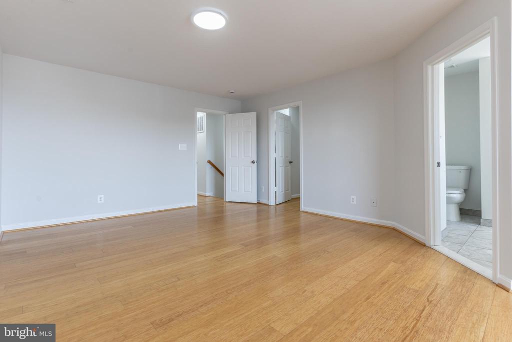 7308 WYTHEVILLE CIR, FREDERICKSBURG, Virginia 22407, 3 Bedrooms Bedrooms, ,2 BathroomsBathrooms,Residential,7308 WYTHEVILLE CIR,VASP2040636 MLS # VASP2040636