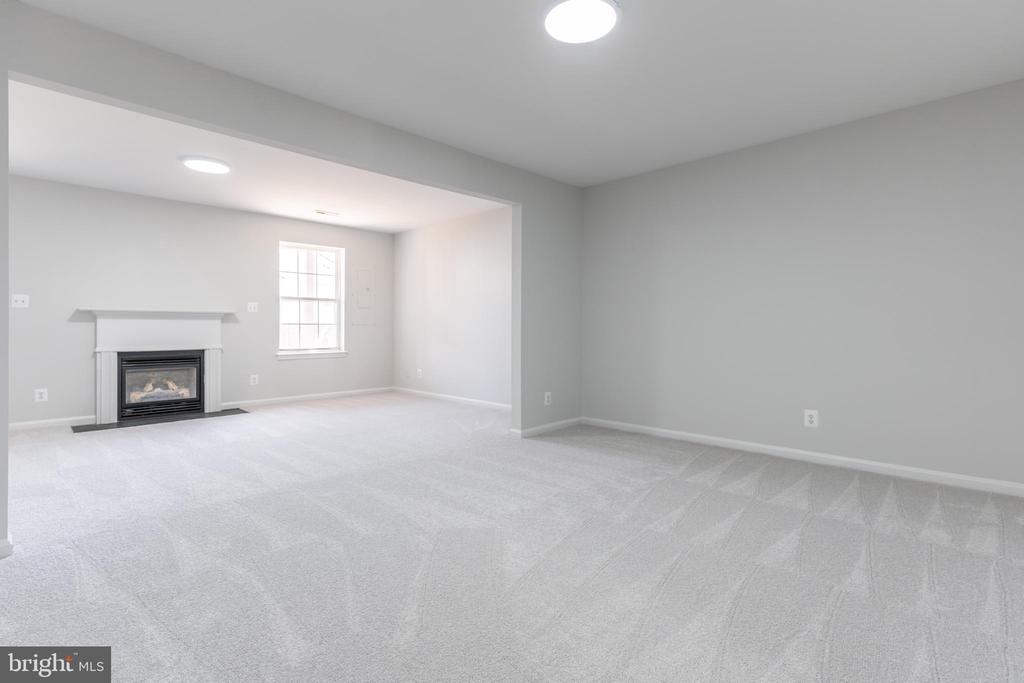 7308 WYTHEVILLE CIR, FREDERICKSBURG, Virginia 22407, 3 Bedrooms Bedrooms, ,2 BathroomsBathrooms,Residential,7308 WYTHEVILLE CIR,VASP2040636 MLS # VASP2040636