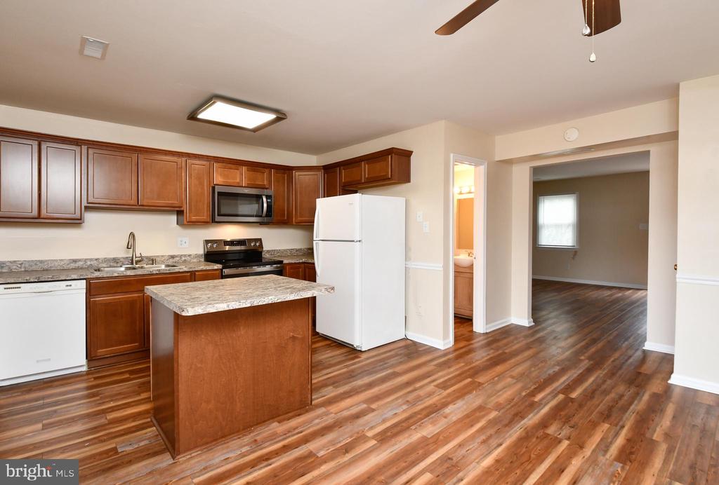 303 OLDE GREENWICH DR, FREDERICKSBURG, Virginia 22408, 3 Bedrooms Bedrooms, ,1 BathroomBathrooms,Residential,OLDE GREENWICH,303 OLDE GREENWICH DR,VASP2040676 MLS # VASP2040676