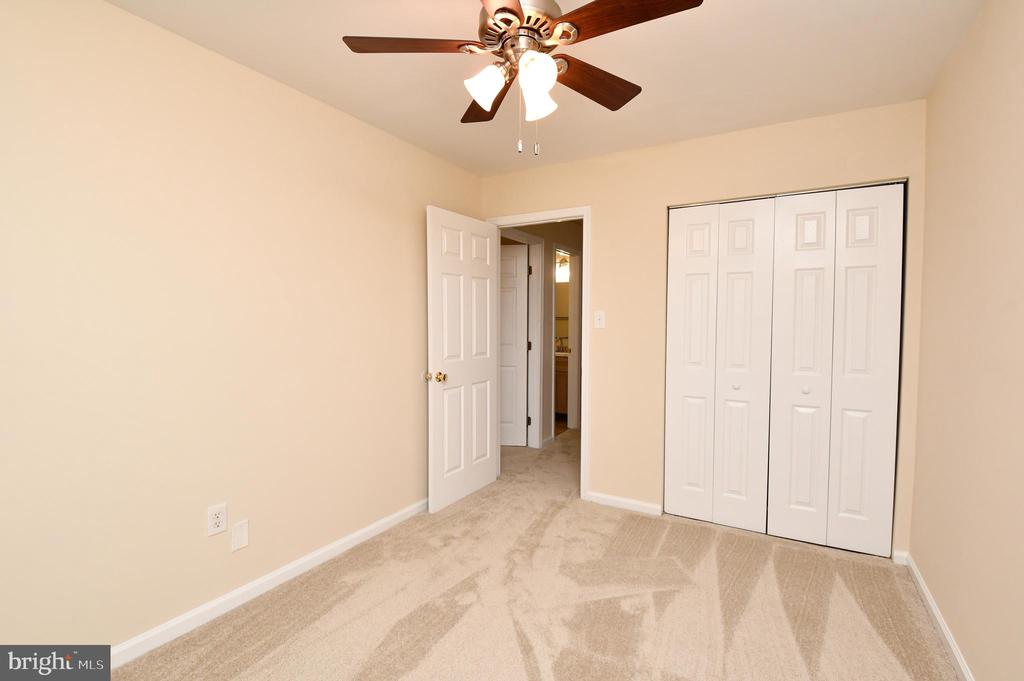 303 OLDE GREENWICH DR, FREDERICKSBURG, Virginia 22408, 3 Bedrooms Bedrooms, ,1 BathroomBathrooms,Residential,OLDE GREENWICH,303 OLDE GREENWICH DR,VASP2040676 MLS # VASP2040676