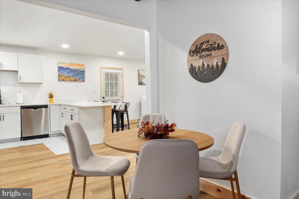 319 LAKE DR, LURAY, Virginia 22835, 3 Bedrooms Bedrooms, ,2 BathroomsBathrooms,Residential,319 LAKE DR,VAPA2006266 MLS # VAPA2006266